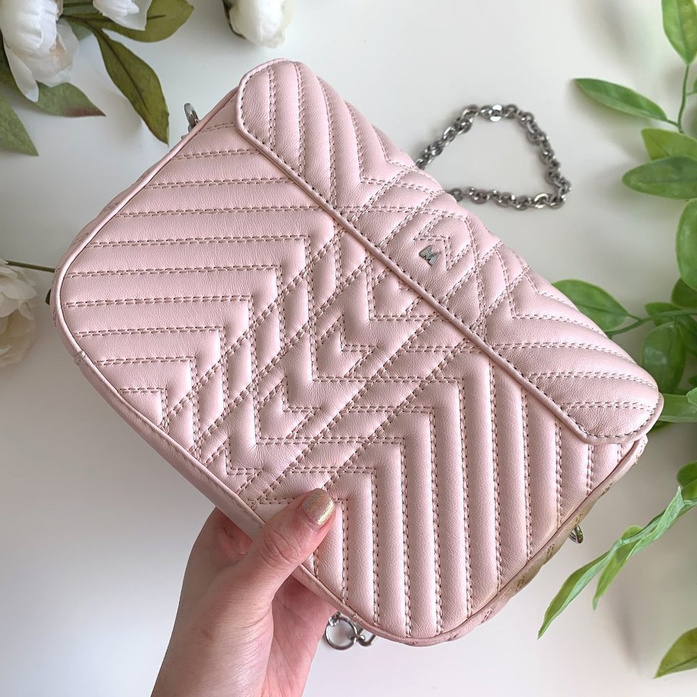 Maje light pink quilted leather crossbody bag - Picture 3 of 5